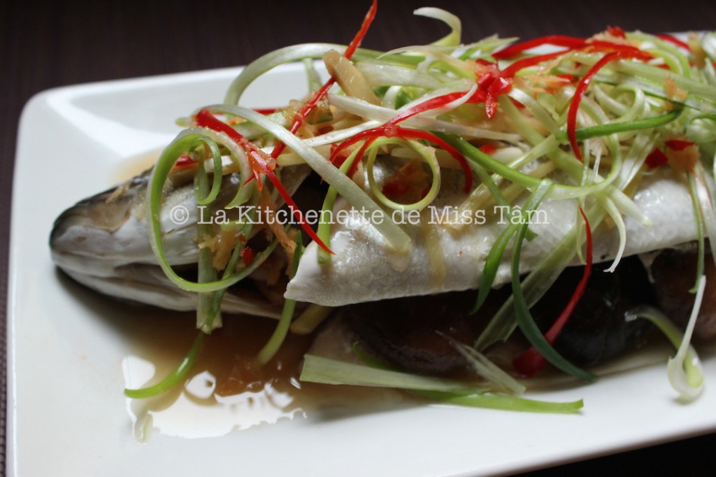 Poisson au gingembre à la vapeur (cá hấp hành gừng) - La kitchenette de ...
